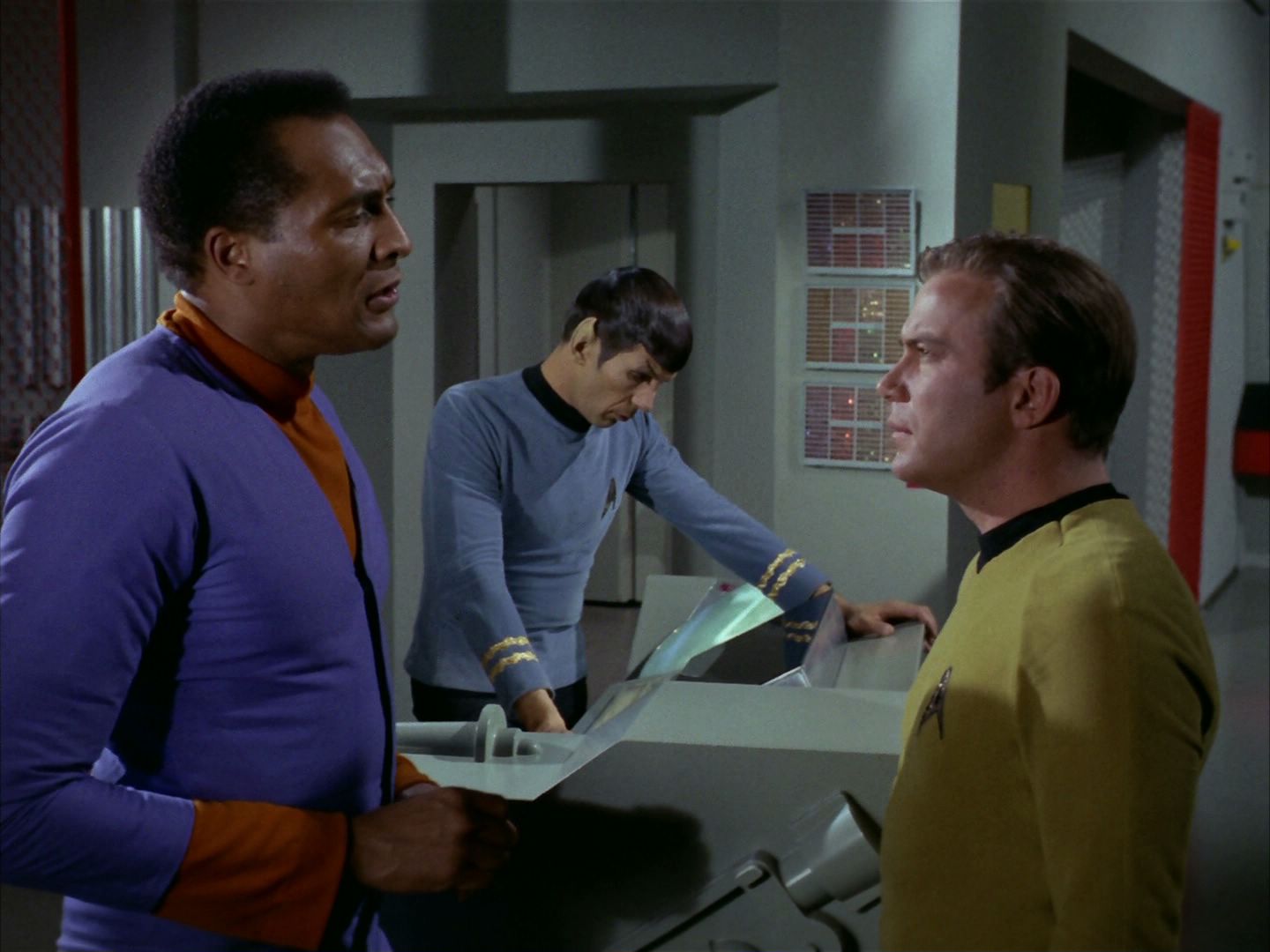 ariane179254_StarTrek_2x24_TheUltimateComputer_0484.jpg