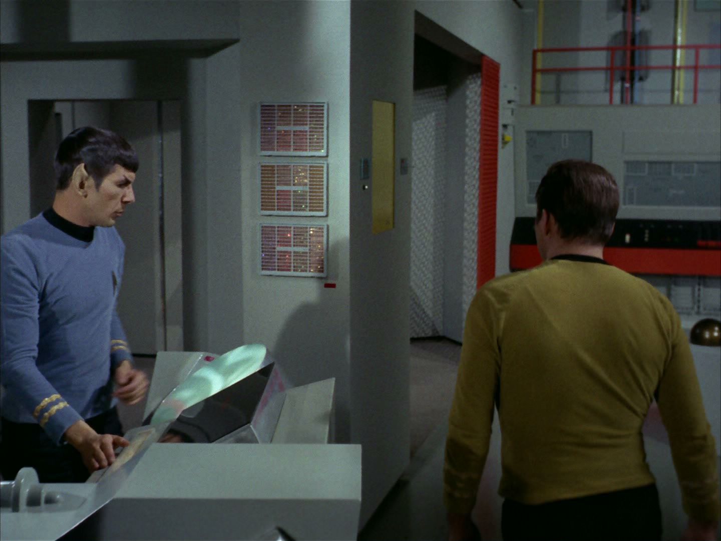 ariane179254_StarTrek_2x24_TheUltimateComputer_0518.jpg