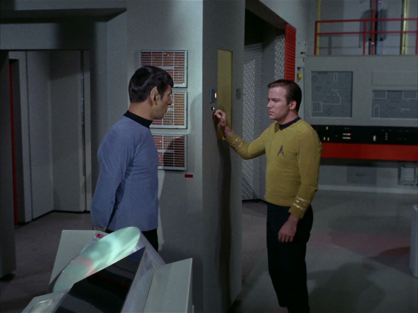 ariane179254_StarTrek_2x24_TheUltimateComputer_0524.jpg