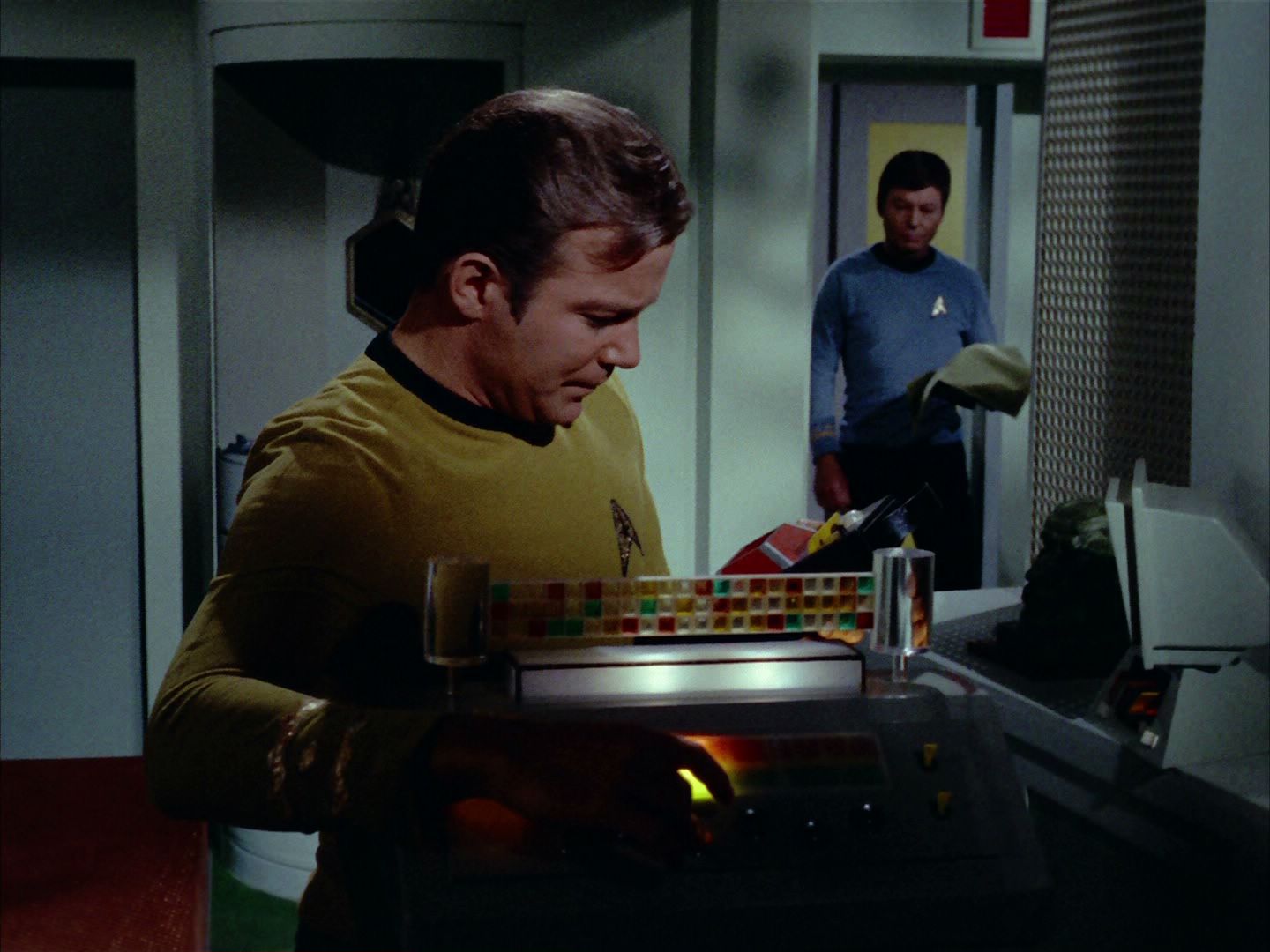 ariane179254_StarTrek_2x24_TheUltimateComputer_0703.jpg