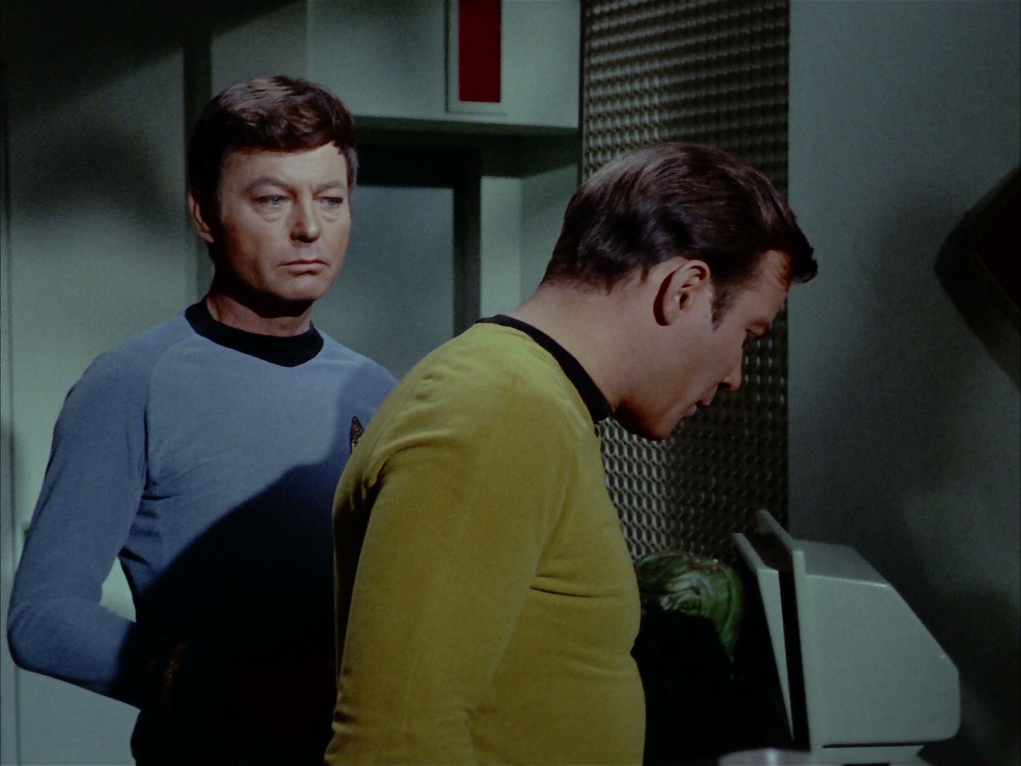 ariane179254_StarTrek_2x24_TheUltimateComputer_0777.jpg