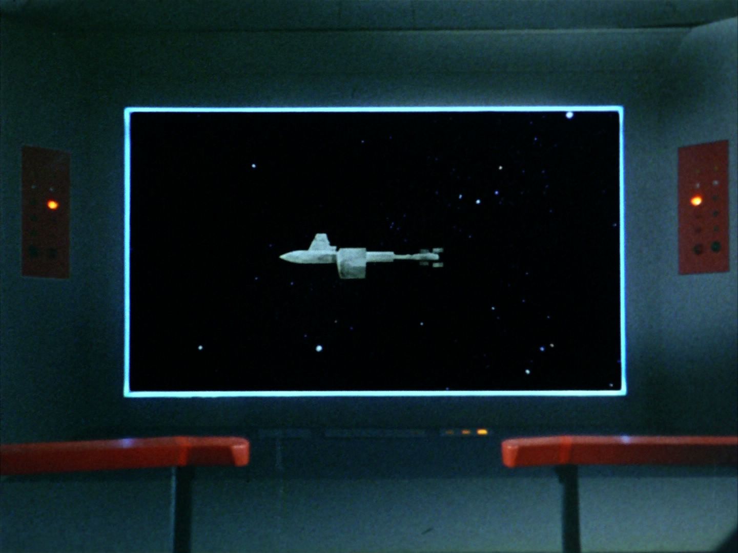 ariane179254_StarTrek_2x24_TheUltimateComputer_0806.jpg