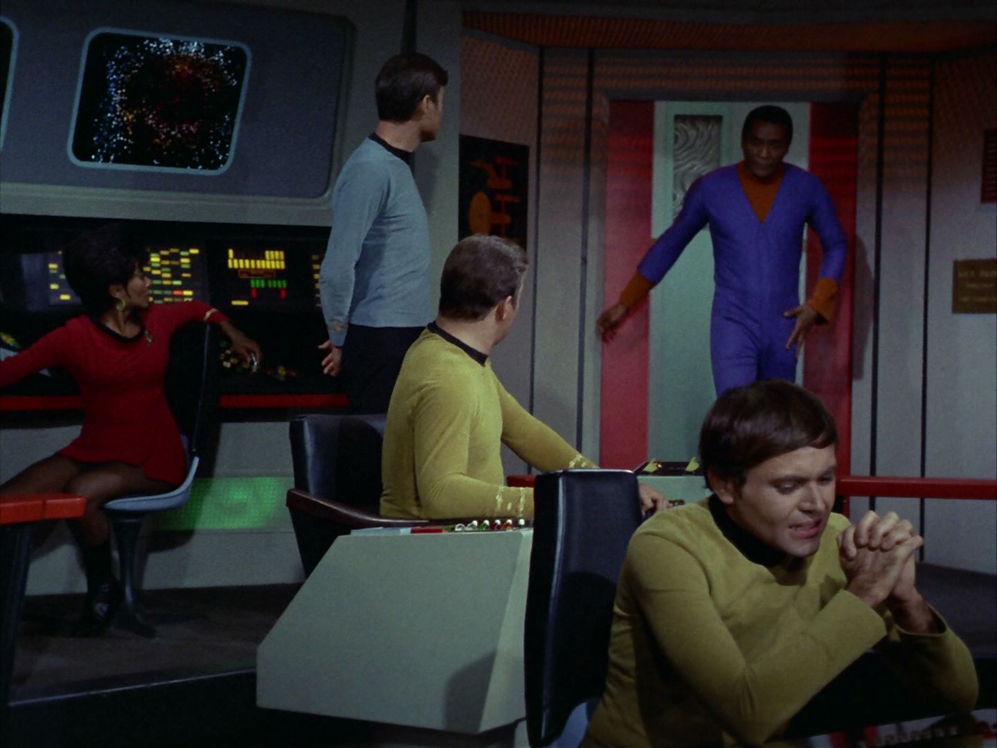 ariane179254_StarTrek_2x24_TheUltimateComputer_0816.jpg