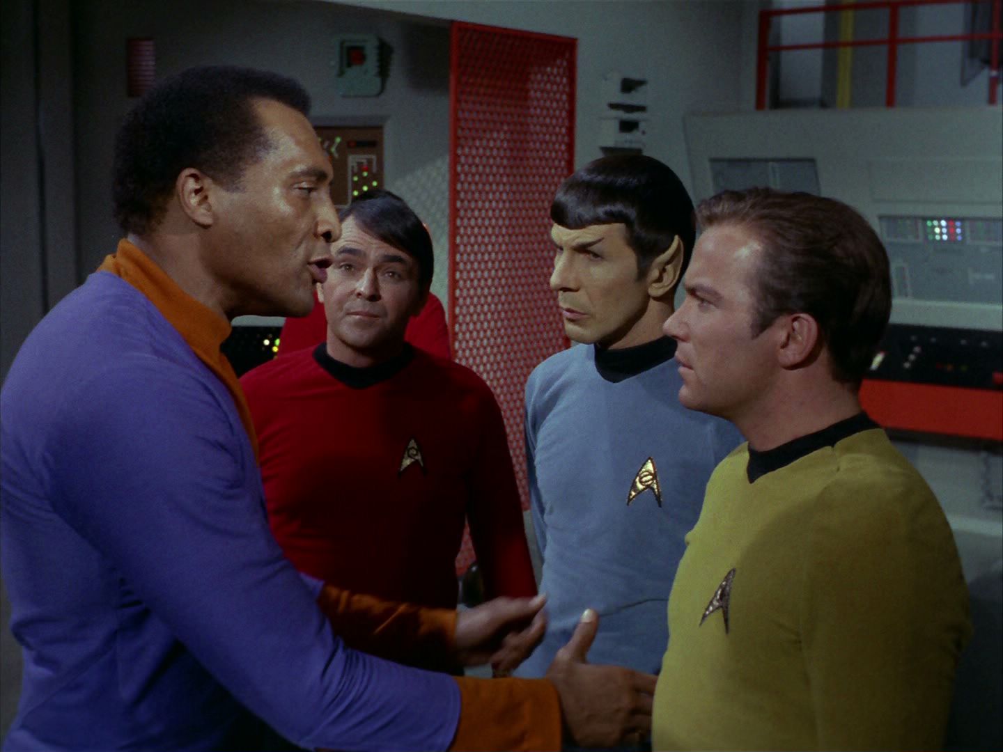 ariane179254_StarTrek_2x24_TheUltimateComputer_0880.jpg