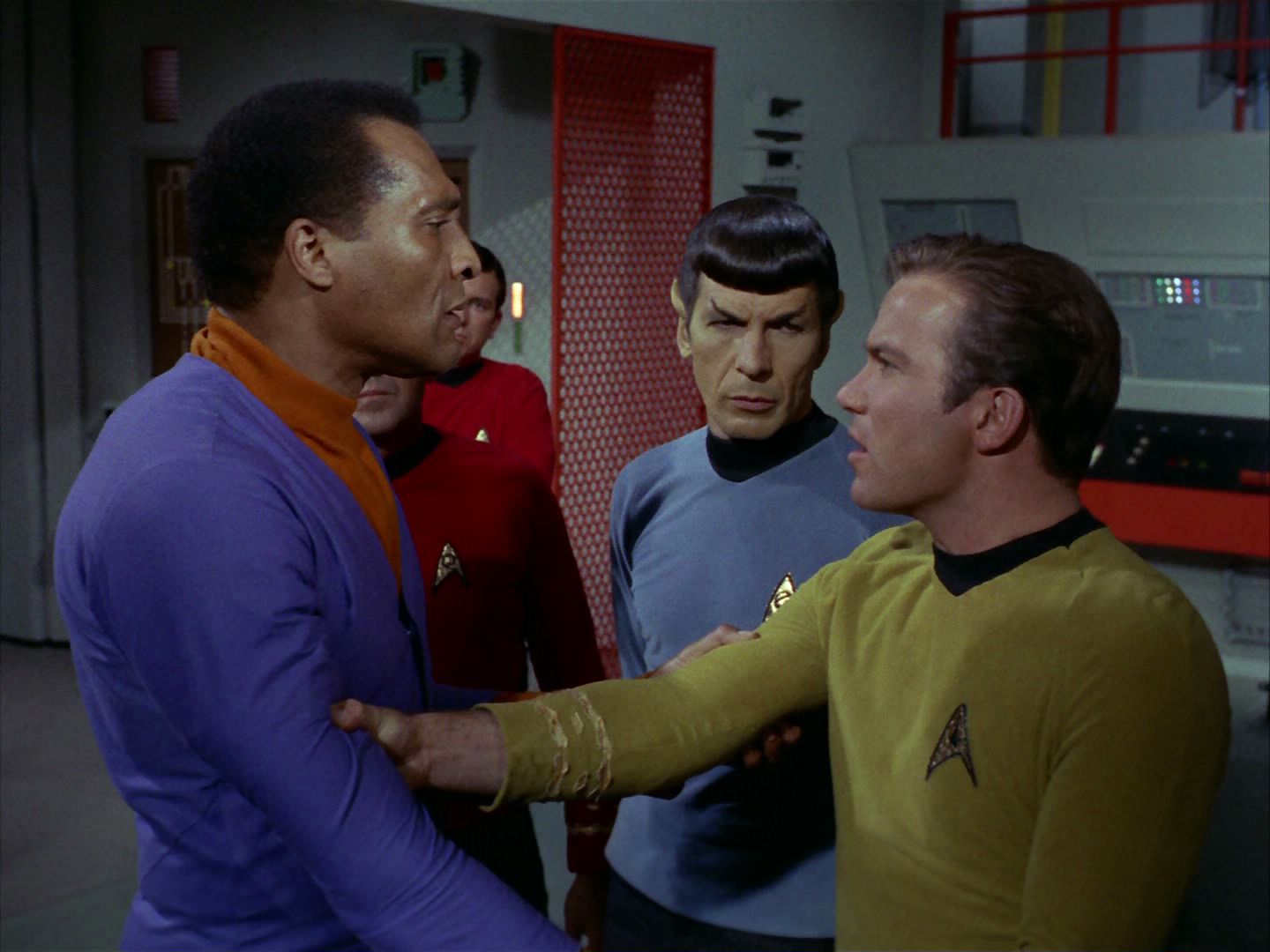 ariane179254_StarTrek_2x24_TheUltimateComputer_0882.jpg
