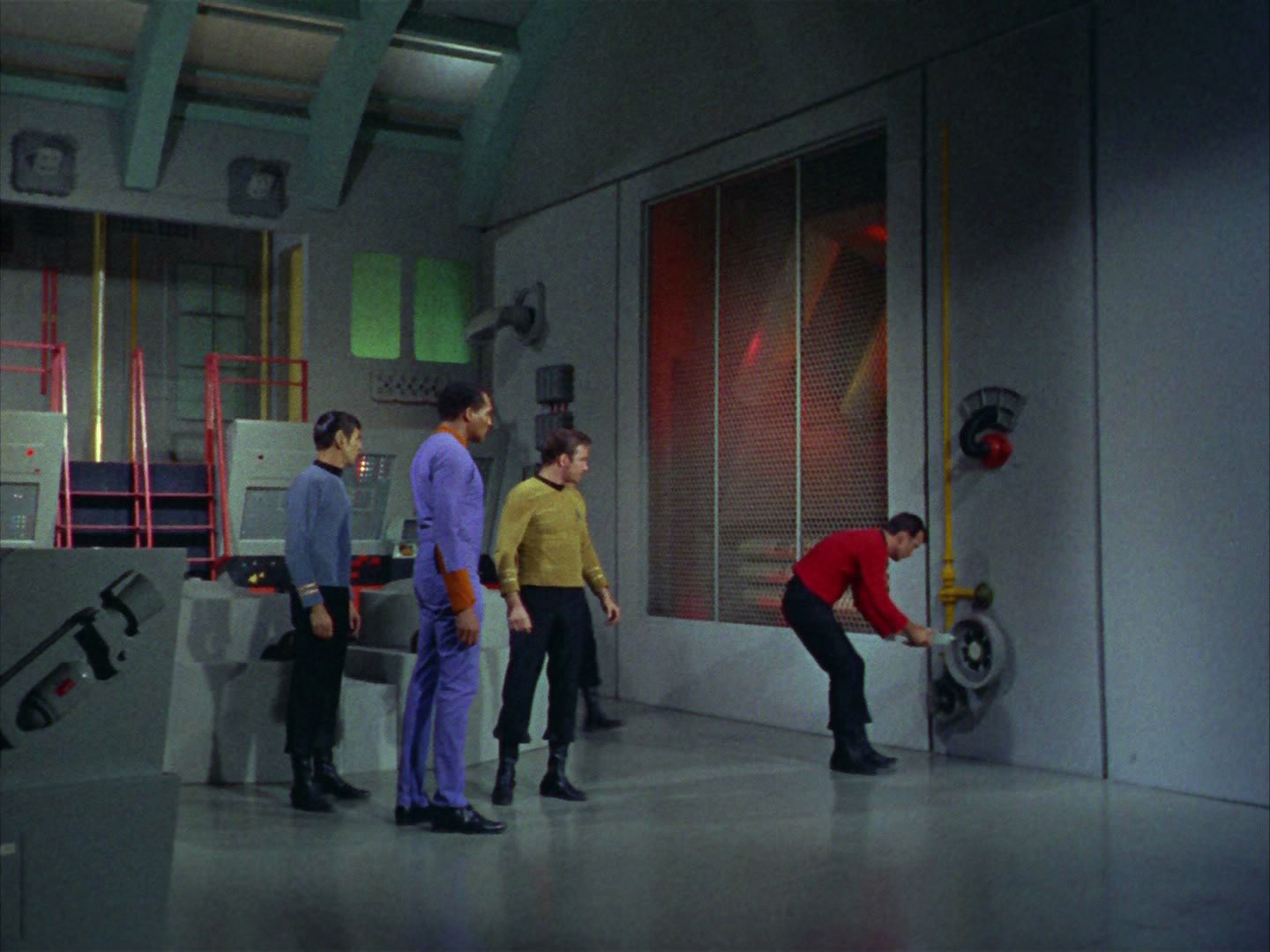 ariane179254_StarTrek_2x24_TheUltimateComputer_0889.jpg