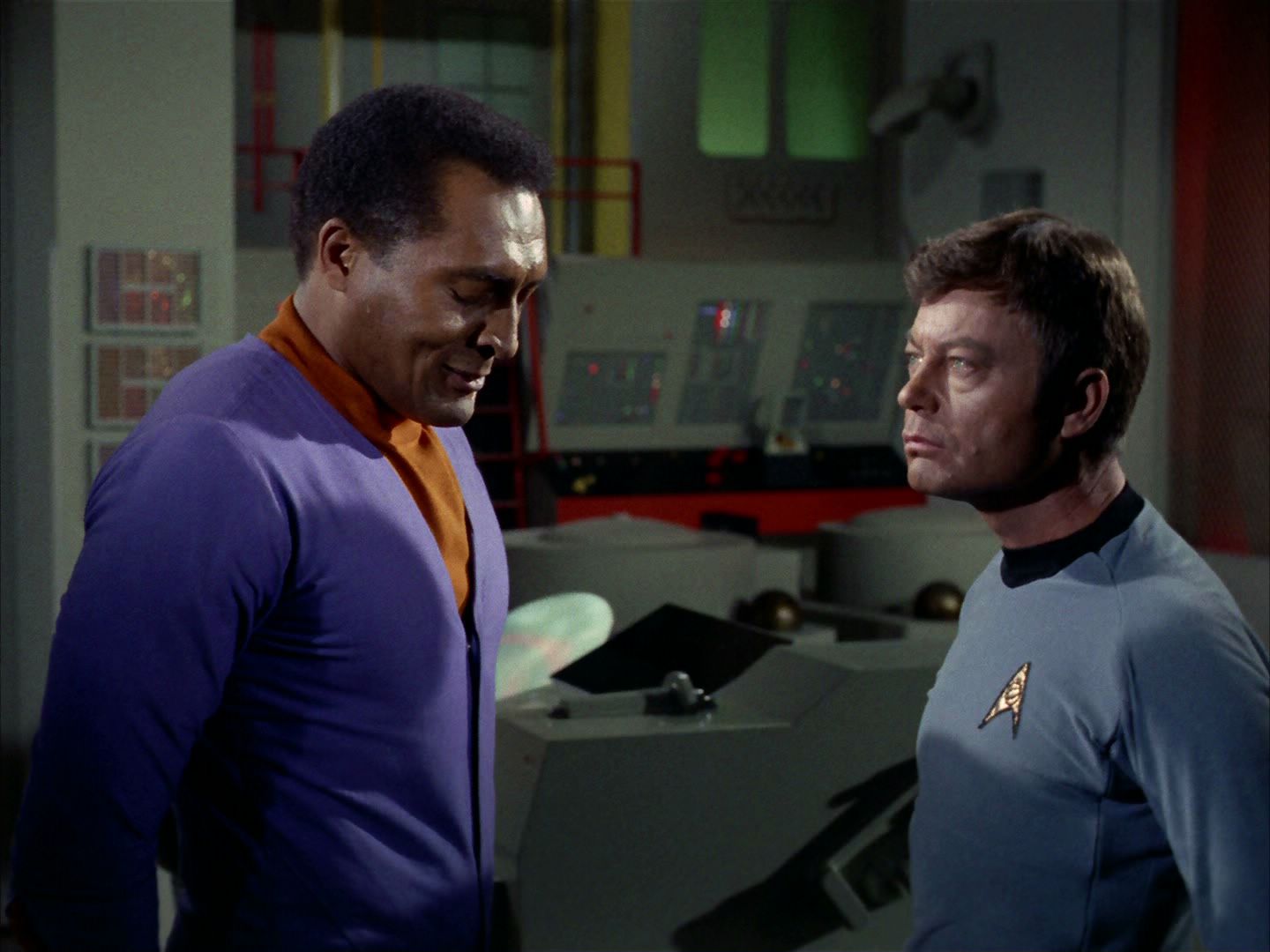 ariane179254_StarTrek_2x24_TheUltimateComputer_1006.jpg