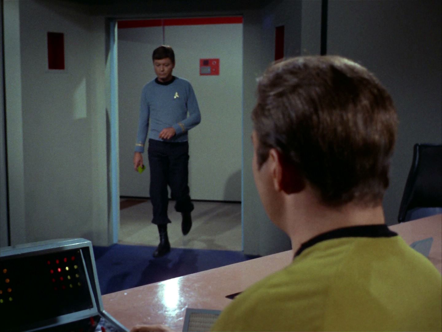 ariane179254_StarTrek_2x24_TheUltimateComputer_1018.jpg