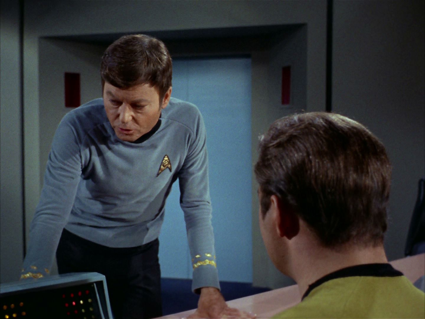 ariane179254_StarTrek_2x24_TheUltimateComputer_1028.jpg
