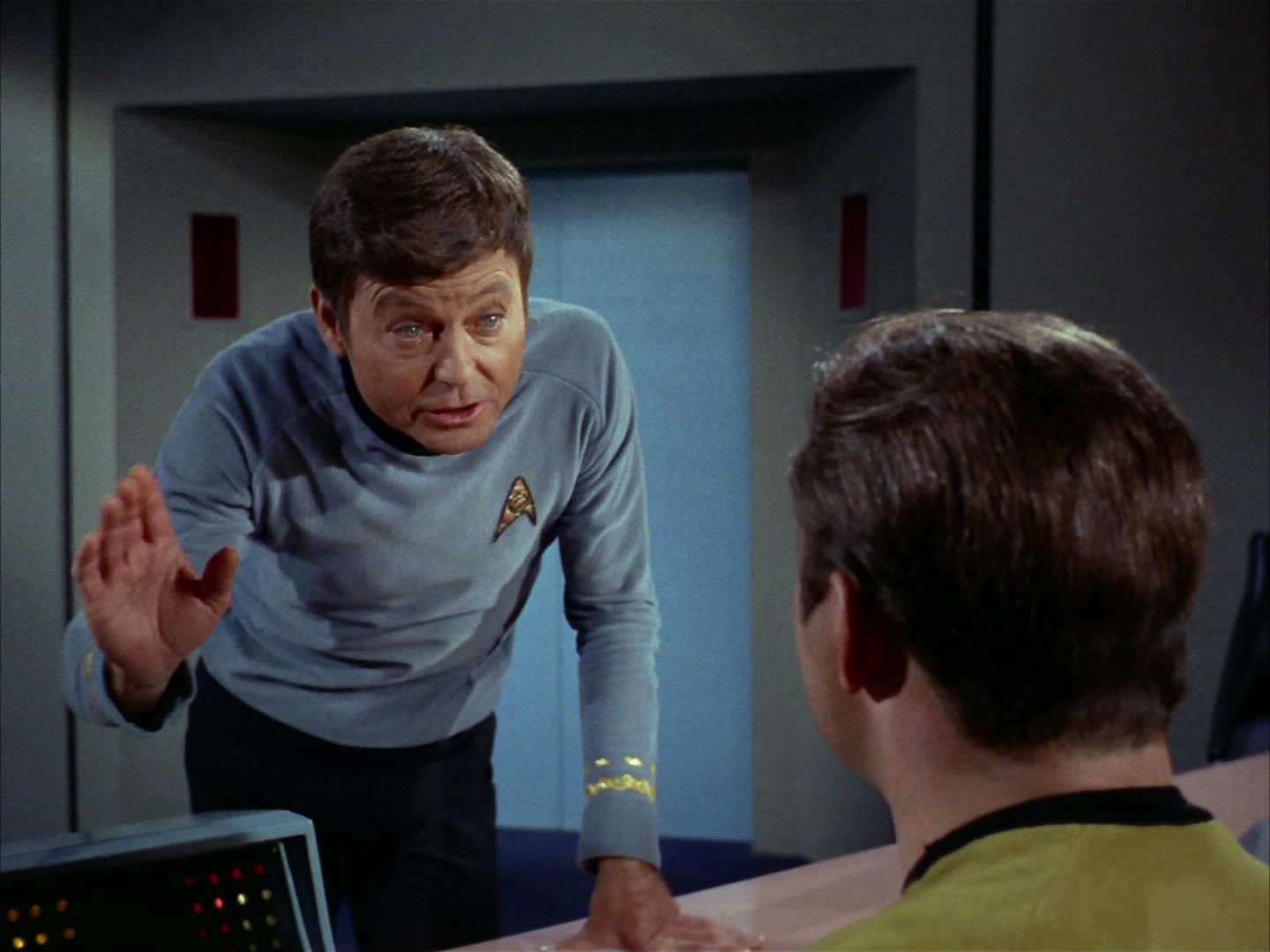 ariane179254_StarTrek_2x24_TheUltimateComputer_1037.jpg