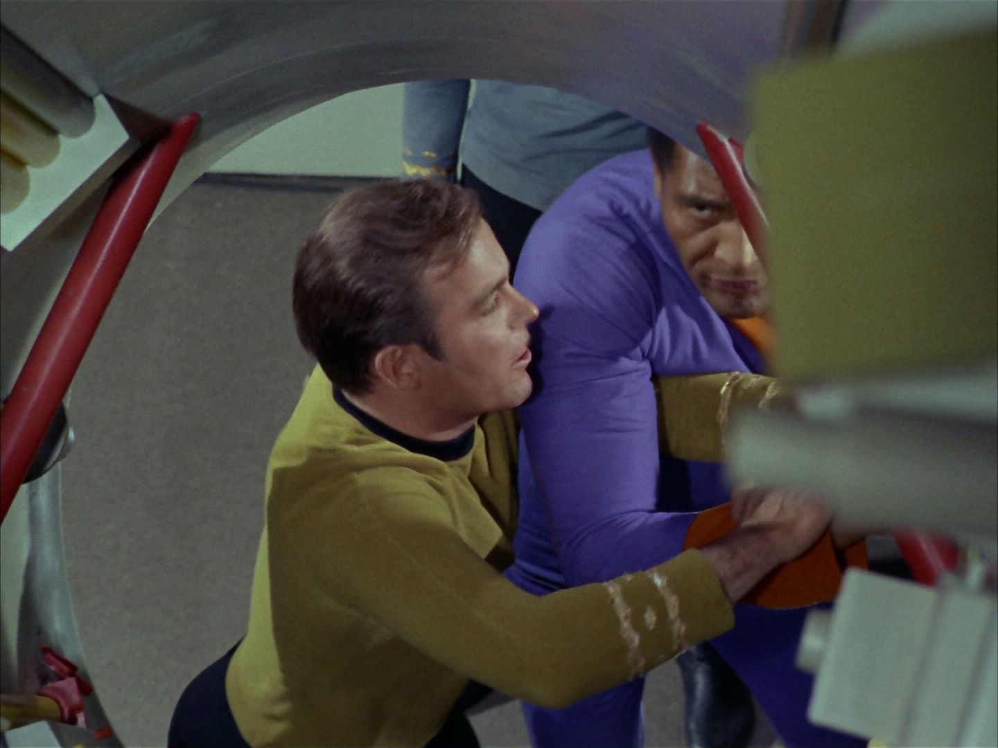 ariane179254_StarTrek_2x24_TheUltimateComputer_1075.jpg