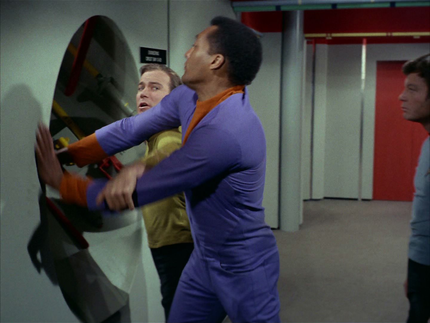 ariane179254_StarTrek_2x24_TheUltimateComputer_1076.jpg