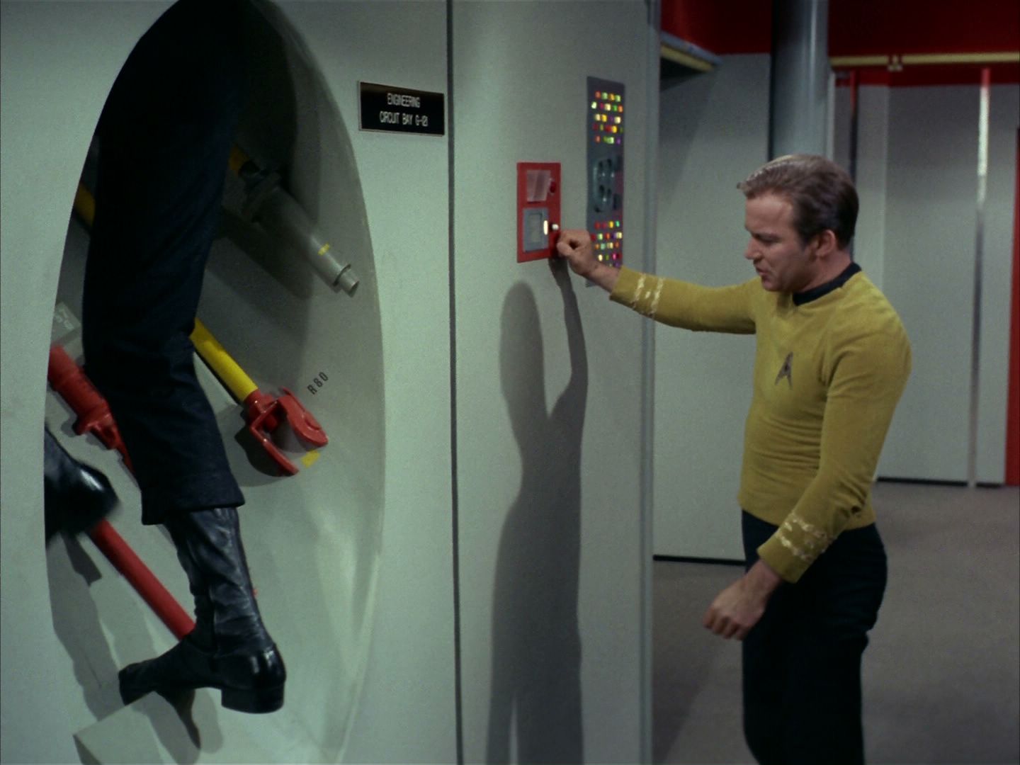 ariane179254_StarTrek_2x24_TheUltimateComputer_1086.jpg