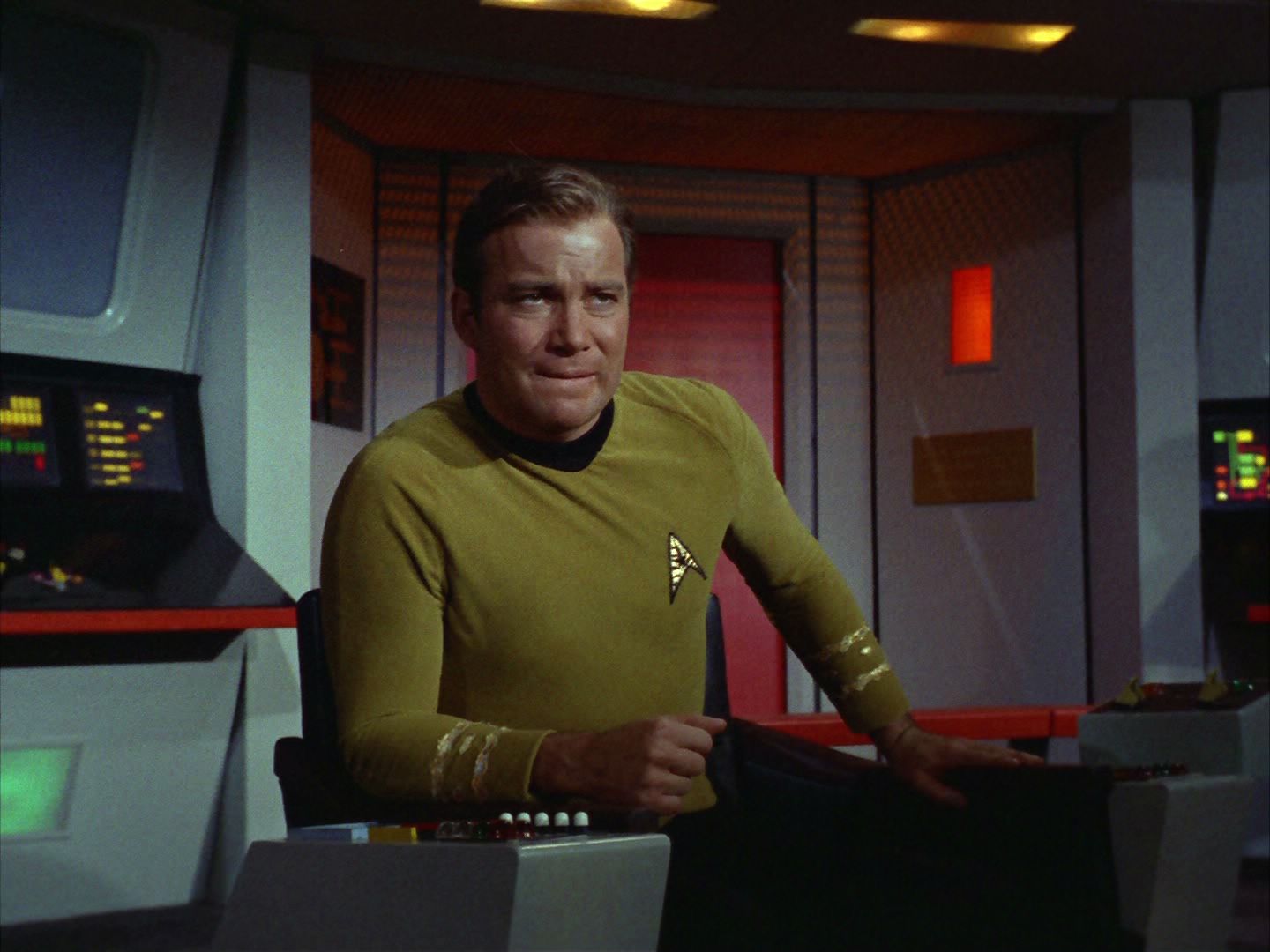ariane179254_StarTrek_2x24_TheUltimateComputer_1431.jpg