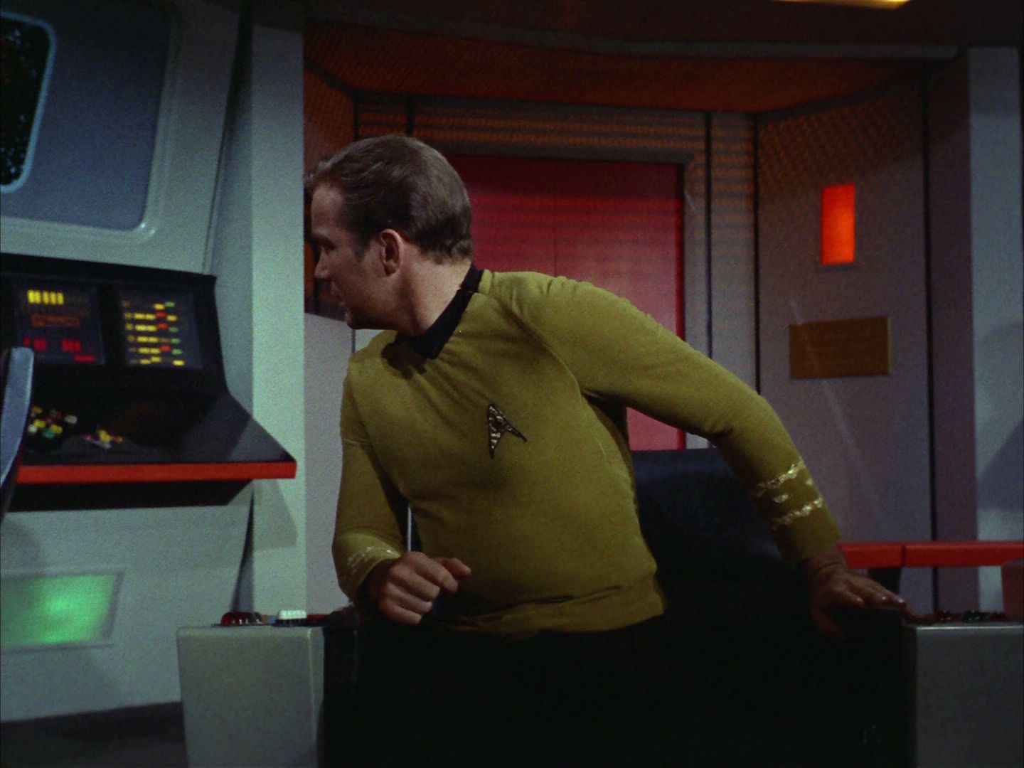 ariane179254_StarTrek_2x24_TheUltimateComputer_1438.jpg