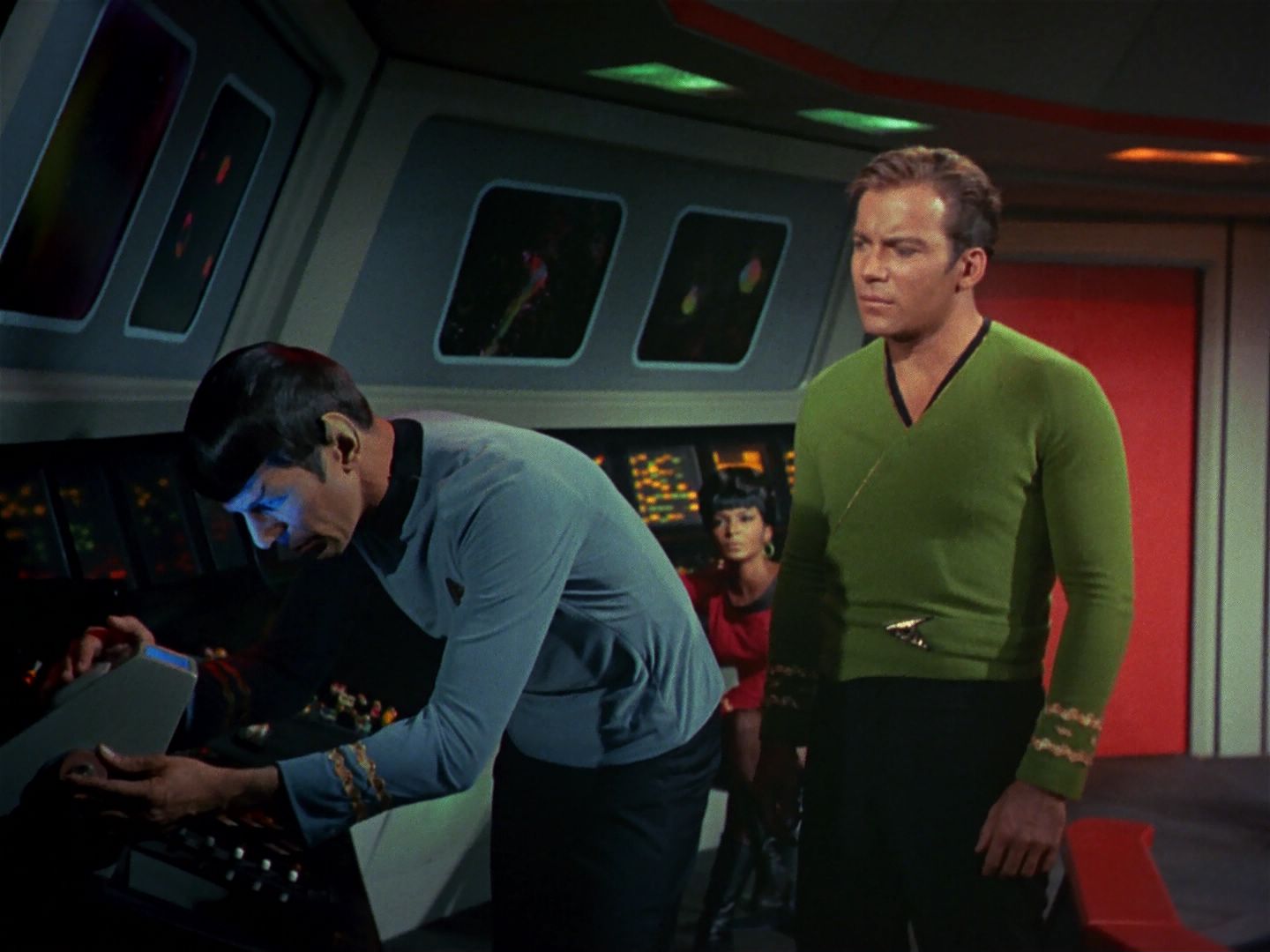 ariane179254_StarTrek_2x25_BreadAndCircuses_0019.jpg
