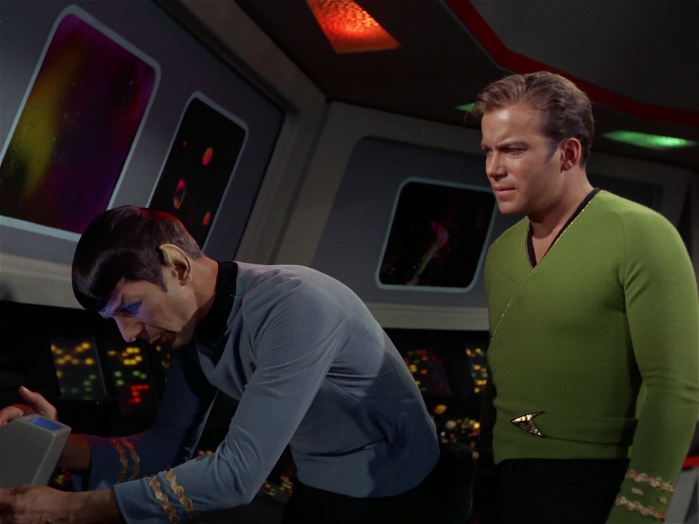 ariane179254_StarTrek_2x25_BreadAndCircuses_0055.jpg
