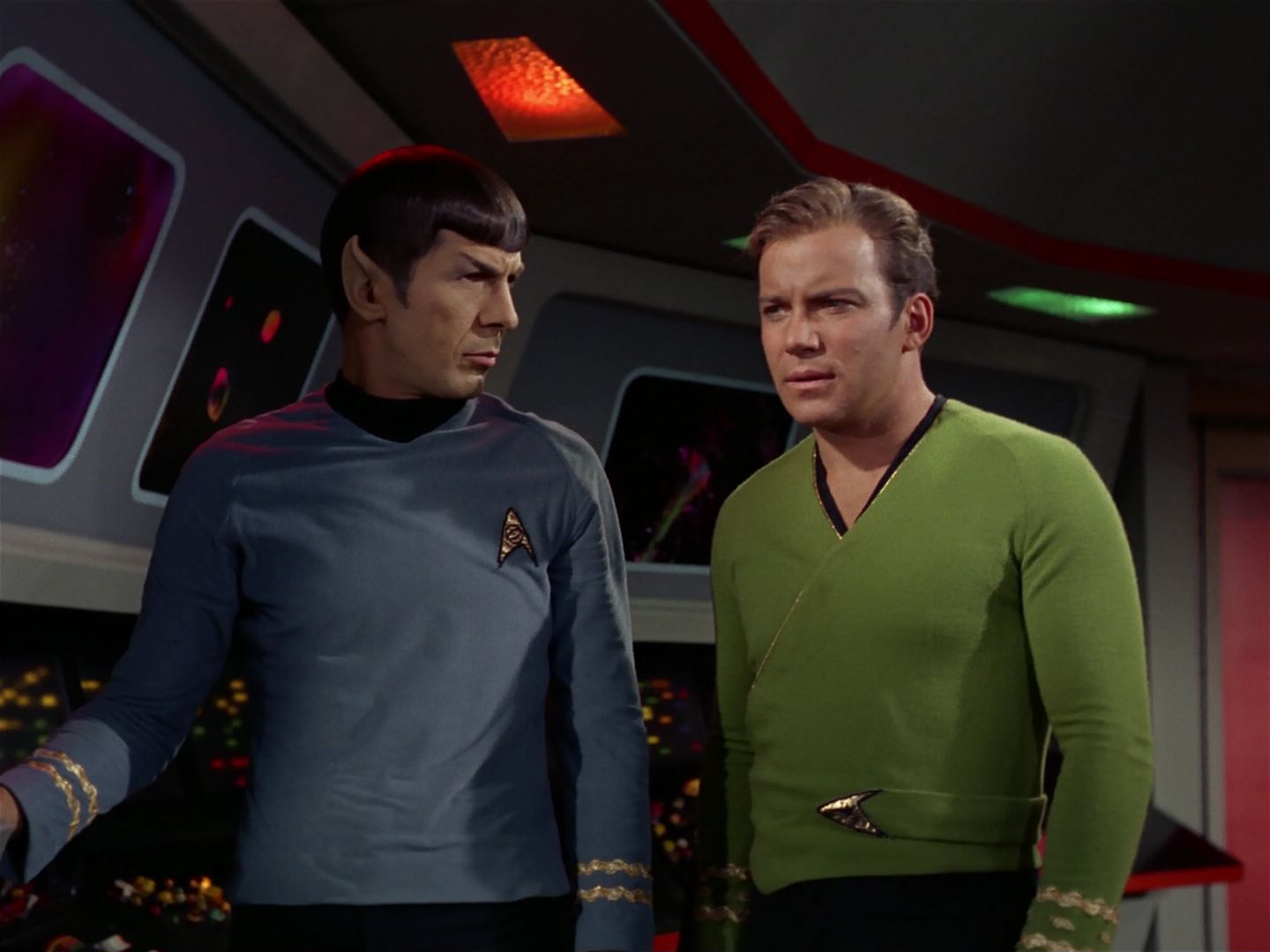 ariane179254_StarTrek_2x25_BreadAndCircuses_0090.jpg