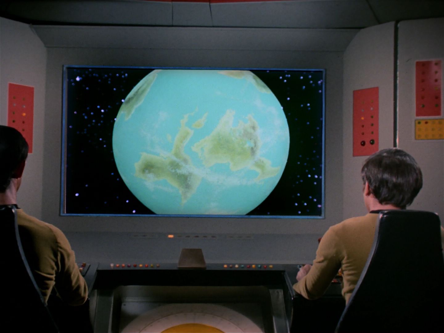 ariane179254_StarTrek_2x25_BreadAndCircuses_0119.jpg