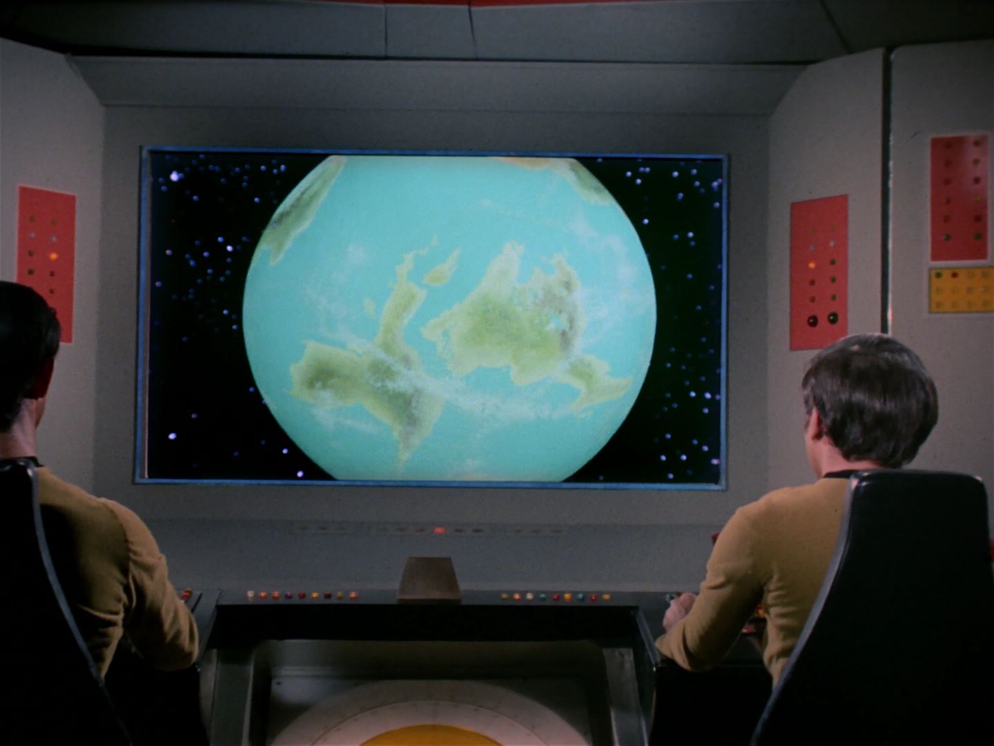 ariane179254_StarTrek_2x25_BreadAndCircuses_0120.jpg