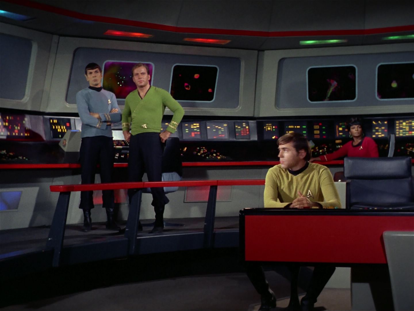 ariane179254_StarTrek_2x25_BreadAndCircuses_0209.jpg