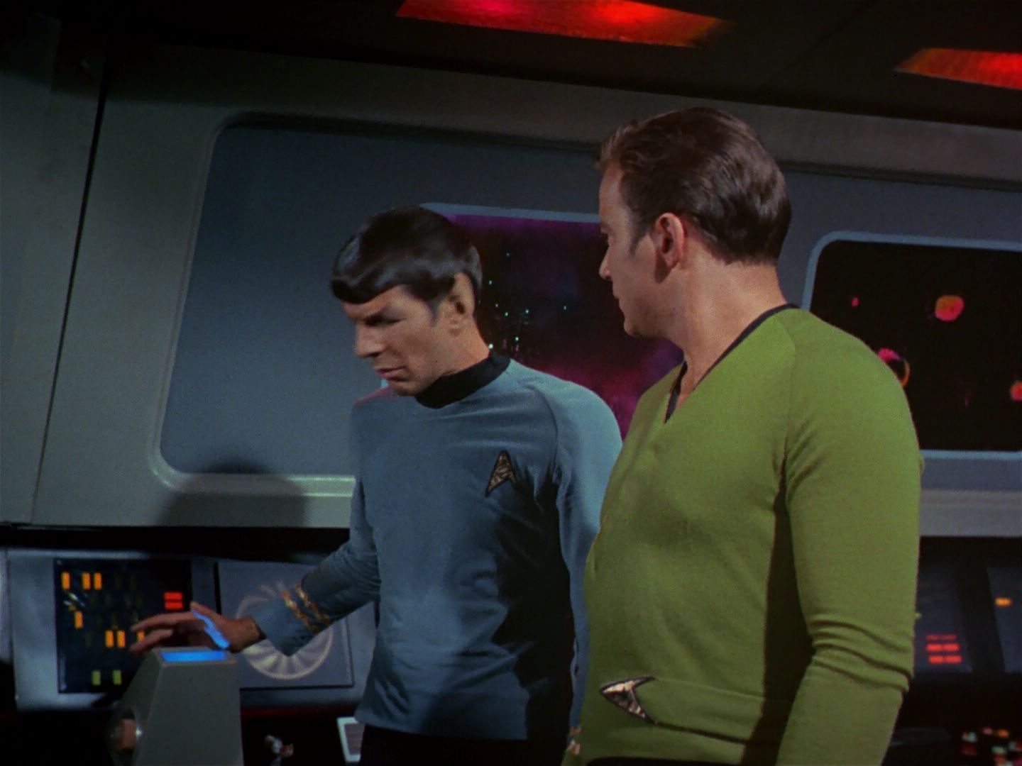 ariane179254_StarTrek_2x25_BreadAndCircuses_0234.jpg