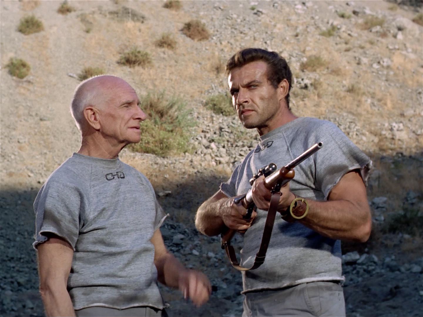 ariane179254_StarTrek_2x25_BreadAndCircuses_0700.jpg