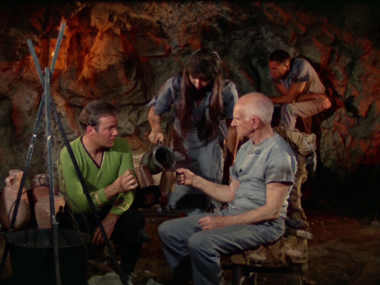 ariane179254_StarTrek_2x25_BreadAndCircuses_0728.jpg
