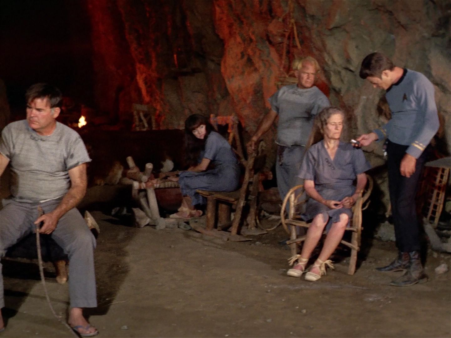 ariane179254_StarTrek_2x25_BreadAndCircuses_0743.jpg