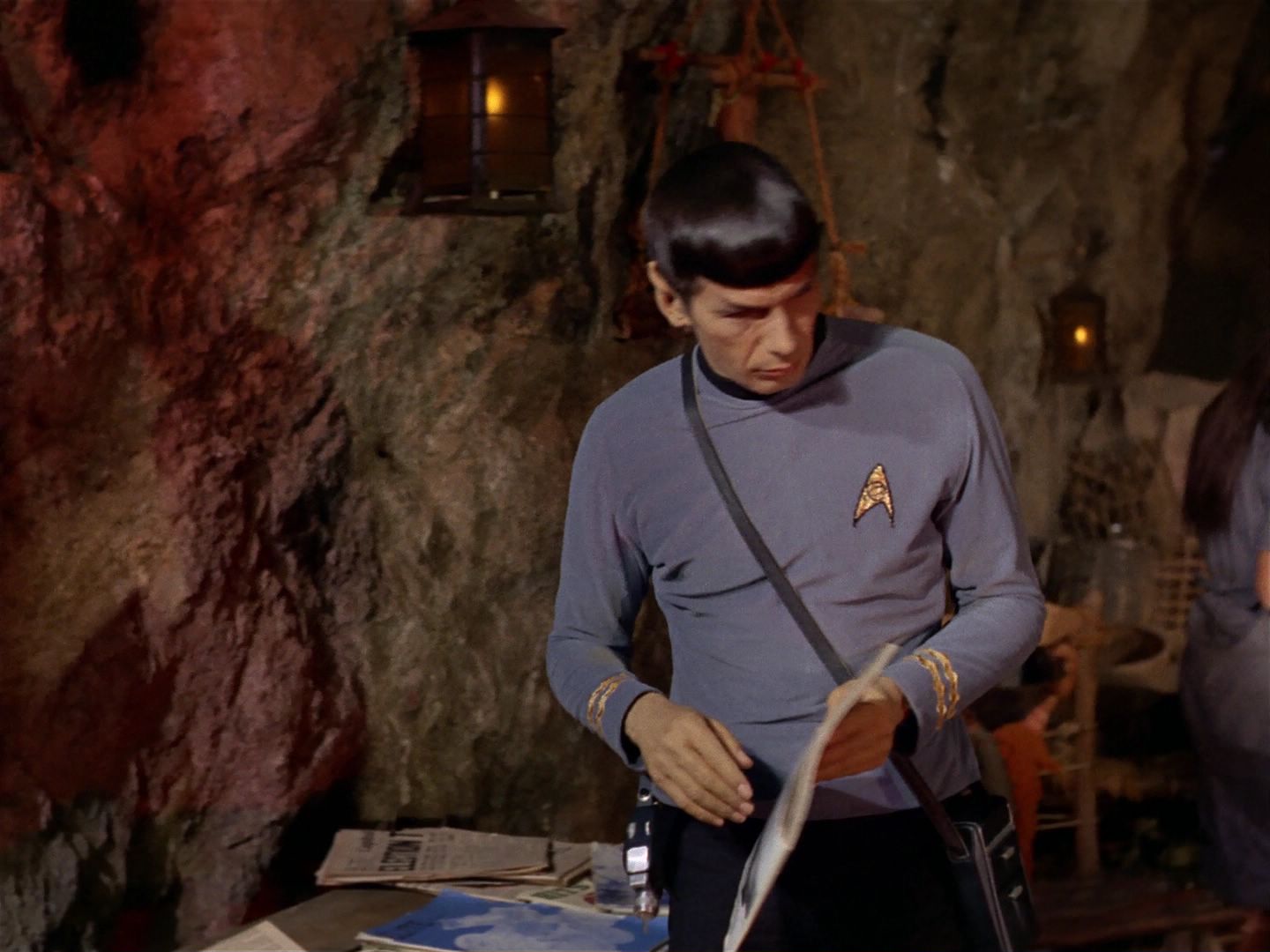 ariane179254_StarTrek_2x25_BreadAndCircuses_0785.jpg