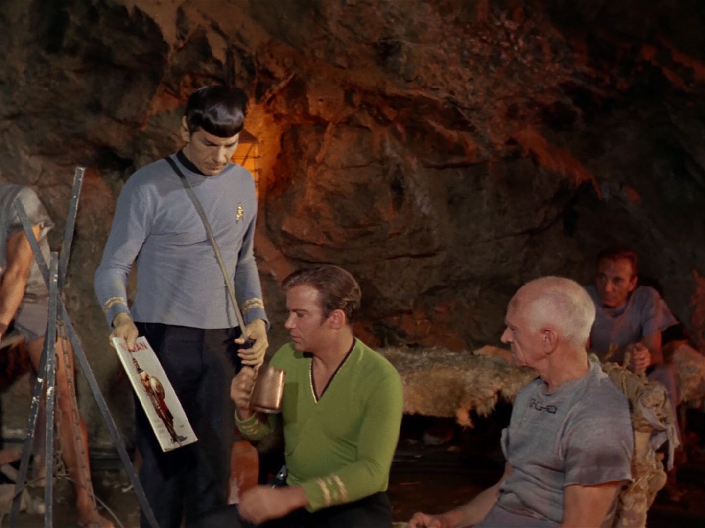 ariane179254_StarTrek_2x25_BreadAndCircuses_0791.jpg