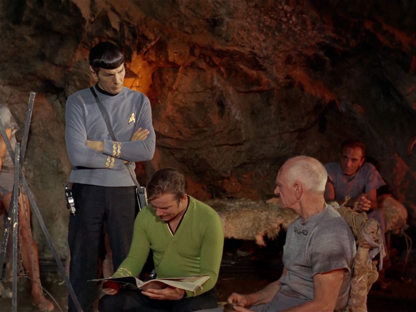 ariane179254_StarTrek_2x25_BreadAndCircuses_0818.jpg