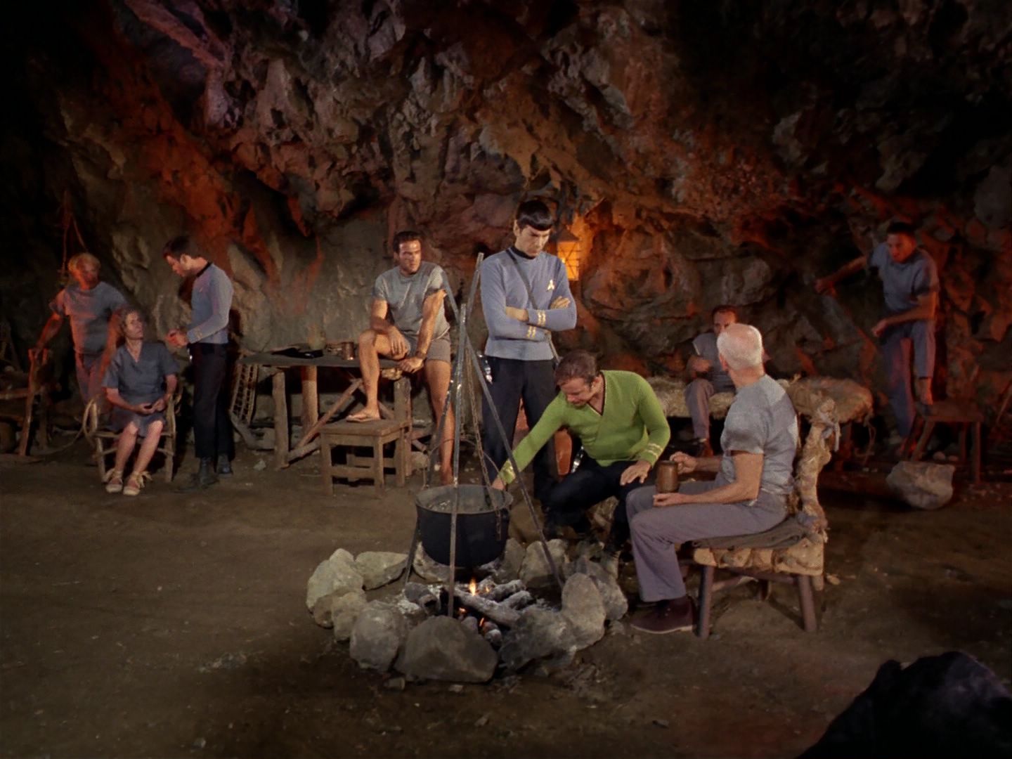 ariane179254_StarTrek_2x25_BreadAndCircuses_0856.jpg