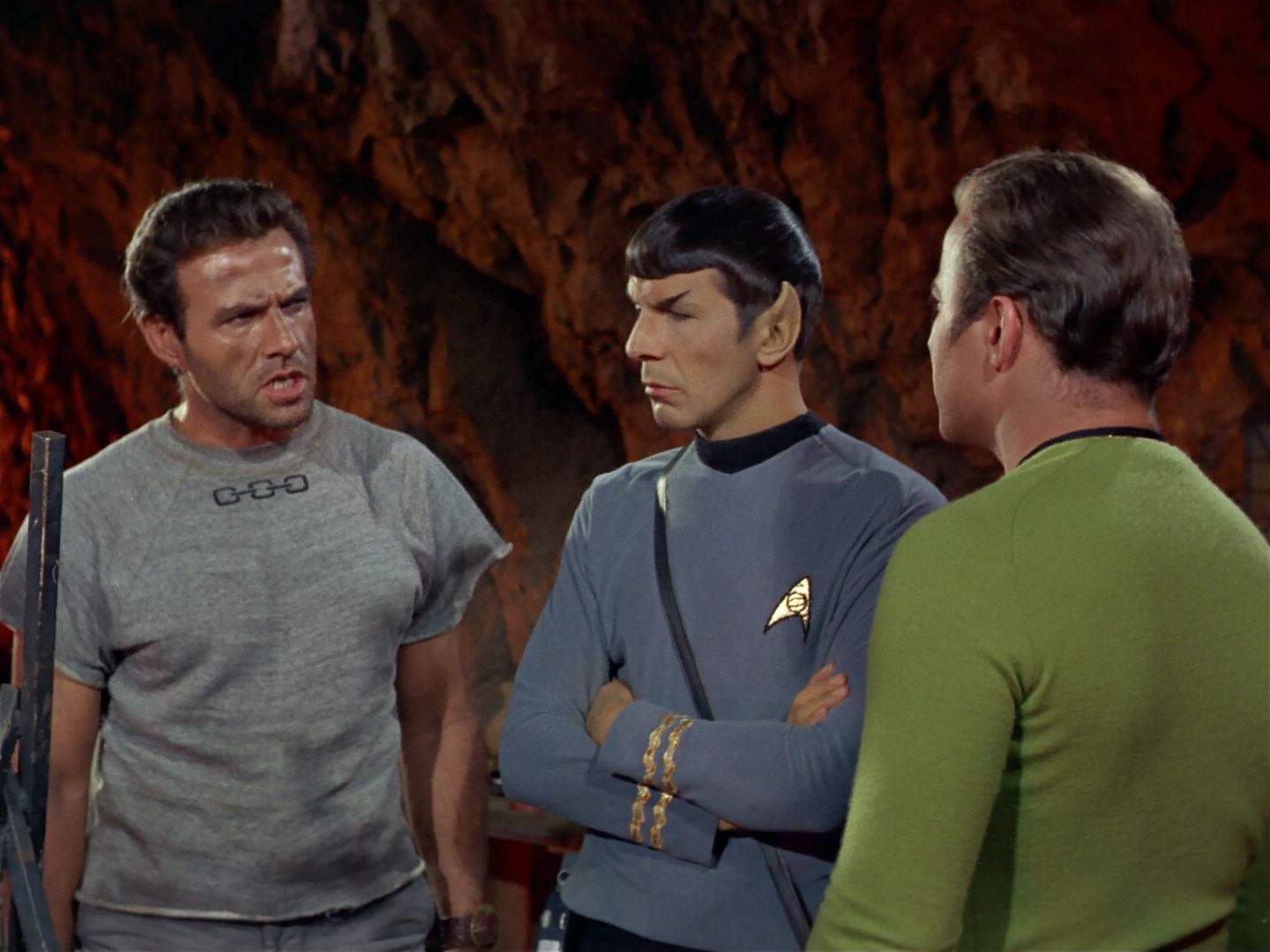ariane179254_StarTrek_2x25_BreadAndCircuses_0869.jpg