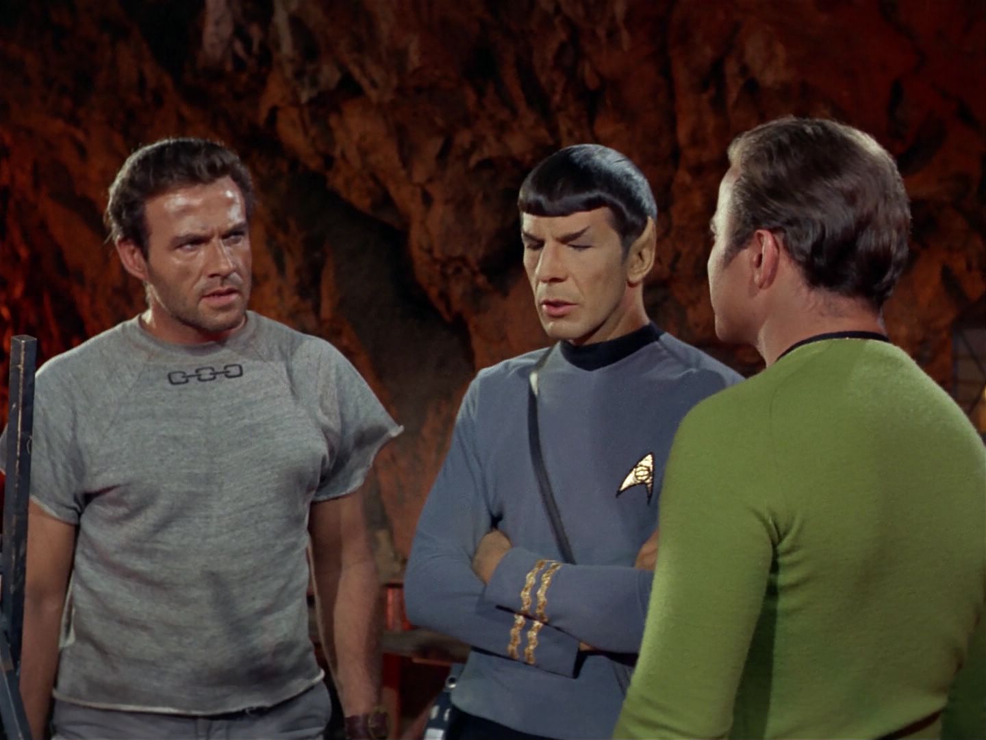 ariane179254_StarTrek_2x25_BreadAndCircuses_0873.jpg