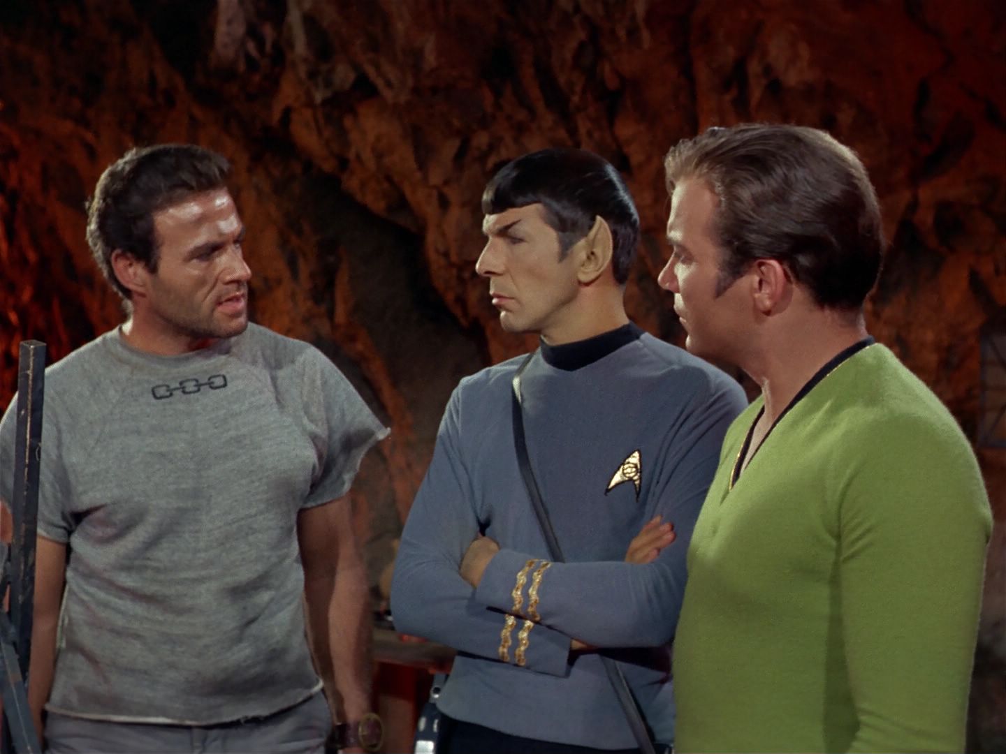 ariane179254_StarTrek_2x25_BreadAndCircuses_0888.jpg