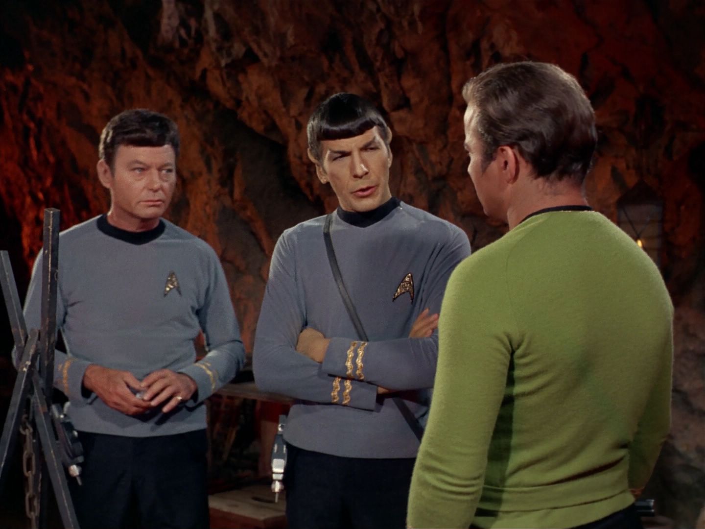 ariane179254_StarTrek_2x25_BreadAndCircuses_0938.jpg