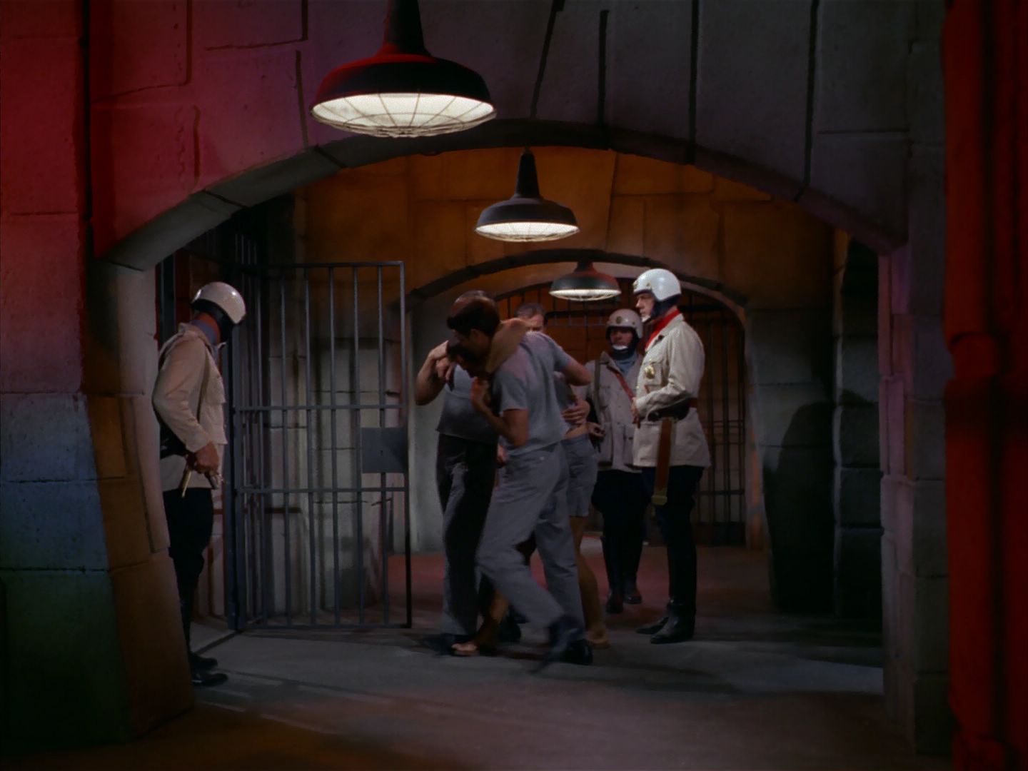 ariane179254_StarTrek_2x25_BreadAndCircuses_1164.jpg