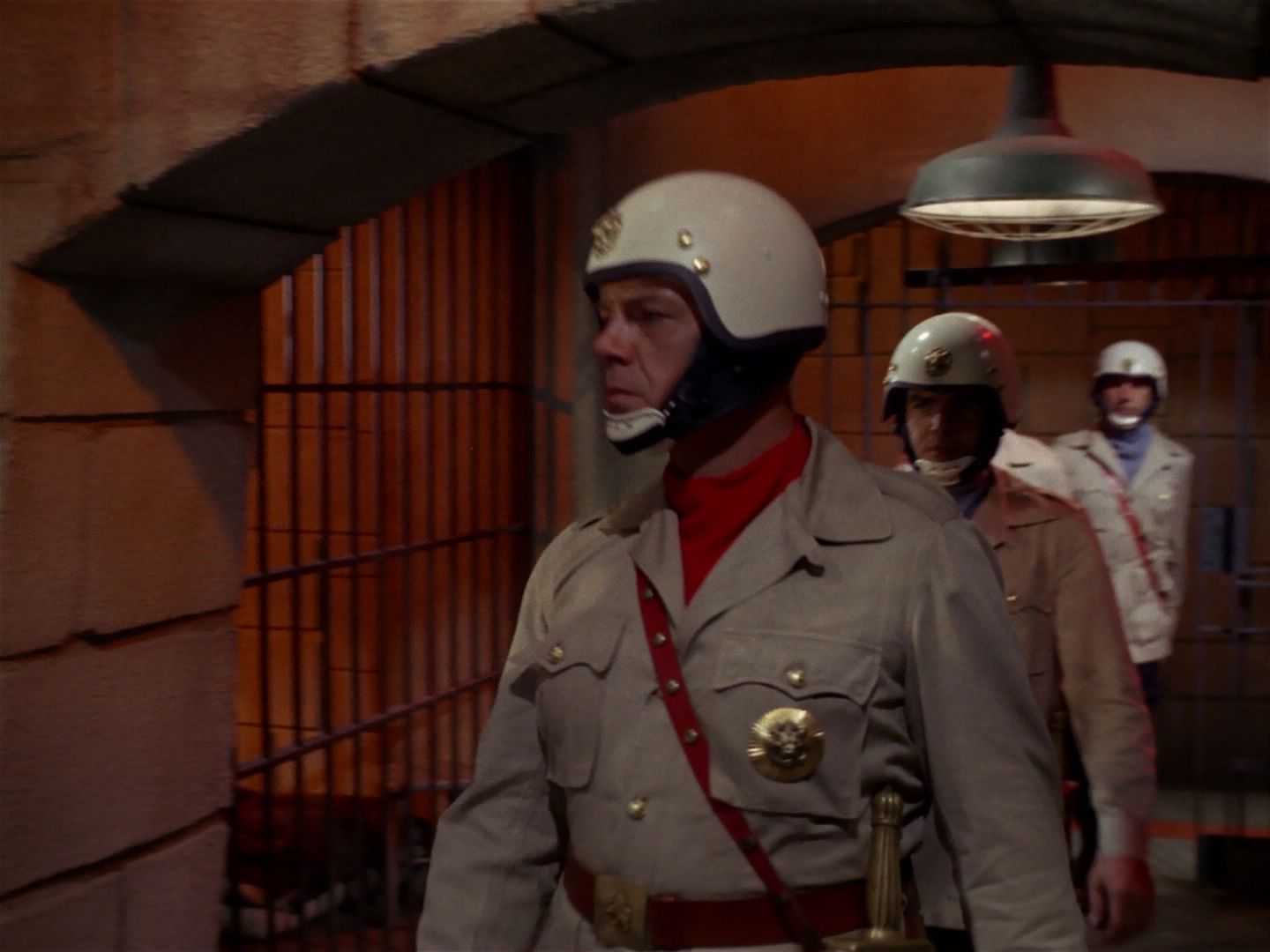 ariane179254_StarTrek_2x25_BreadAndCircuses_1324.jpg
