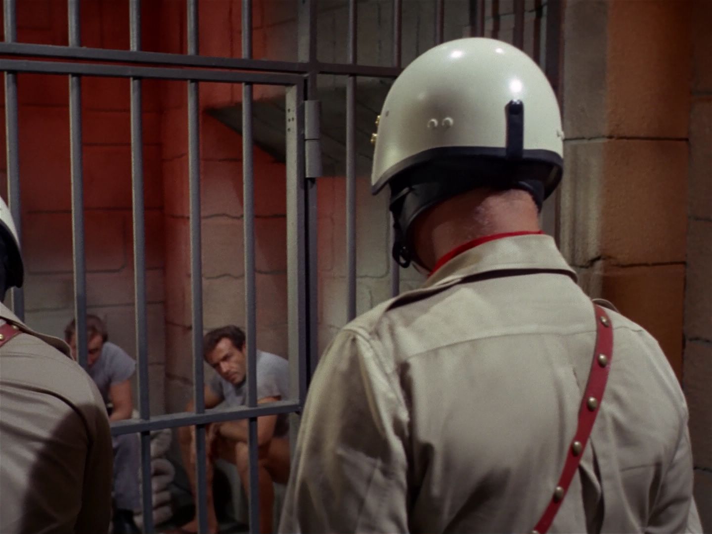 ariane179254_StarTrek_2x25_BreadAndCircuses_1326.jpg