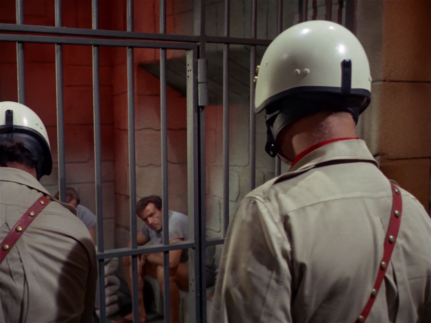 ariane179254_StarTrek_2x25_BreadAndCircuses_1327.jpg