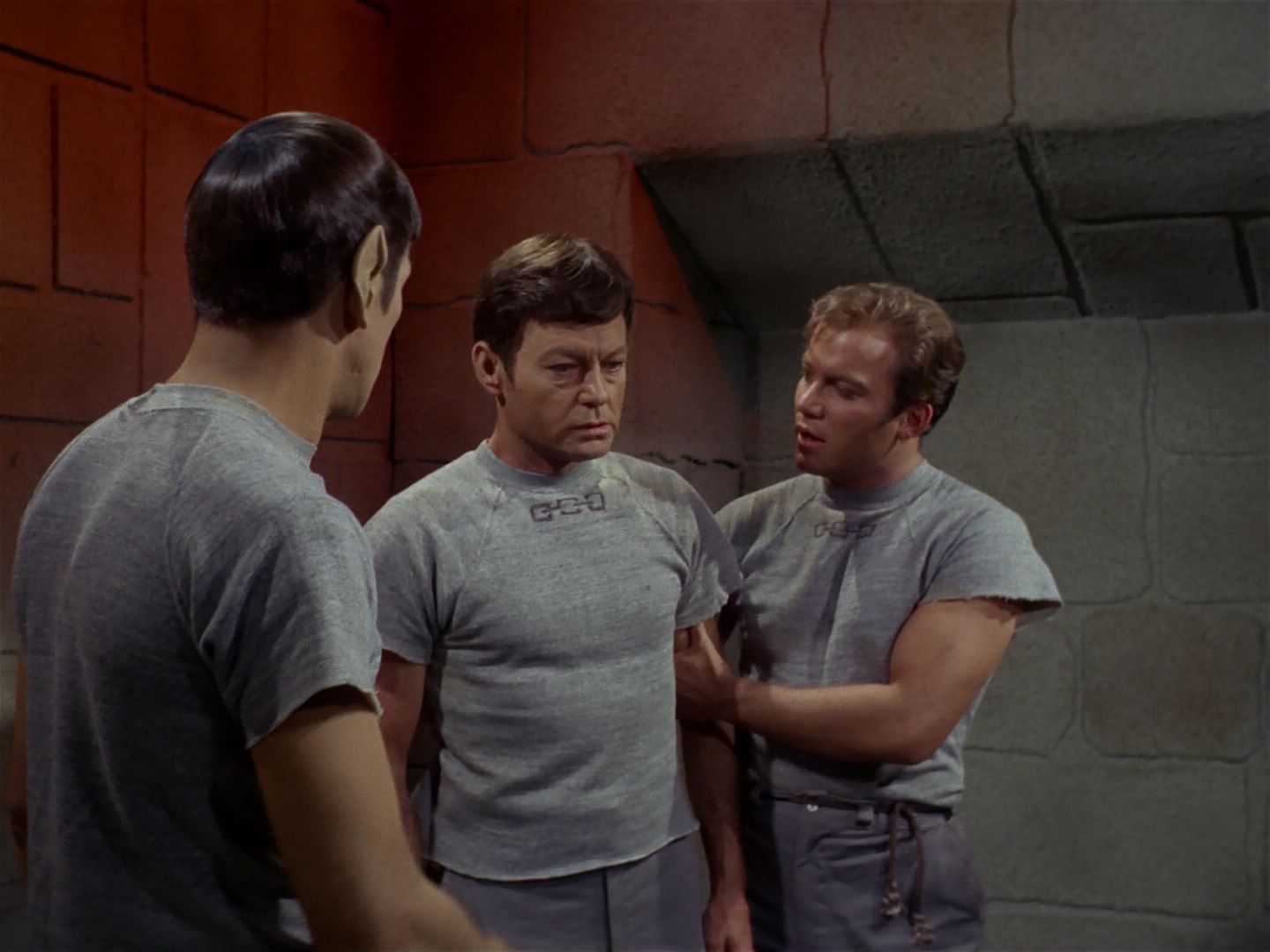 ariane179254_StarTrek_2x25_BreadAndCircuses_1379.jpg