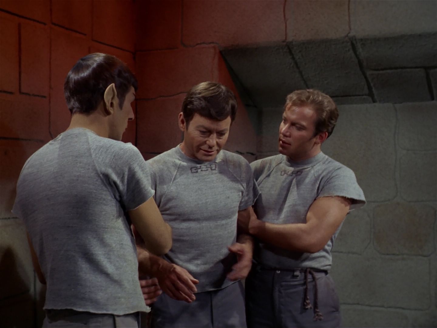 ariane179254_StarTrek_2x25_BreadAndCircuses_1380.jpg