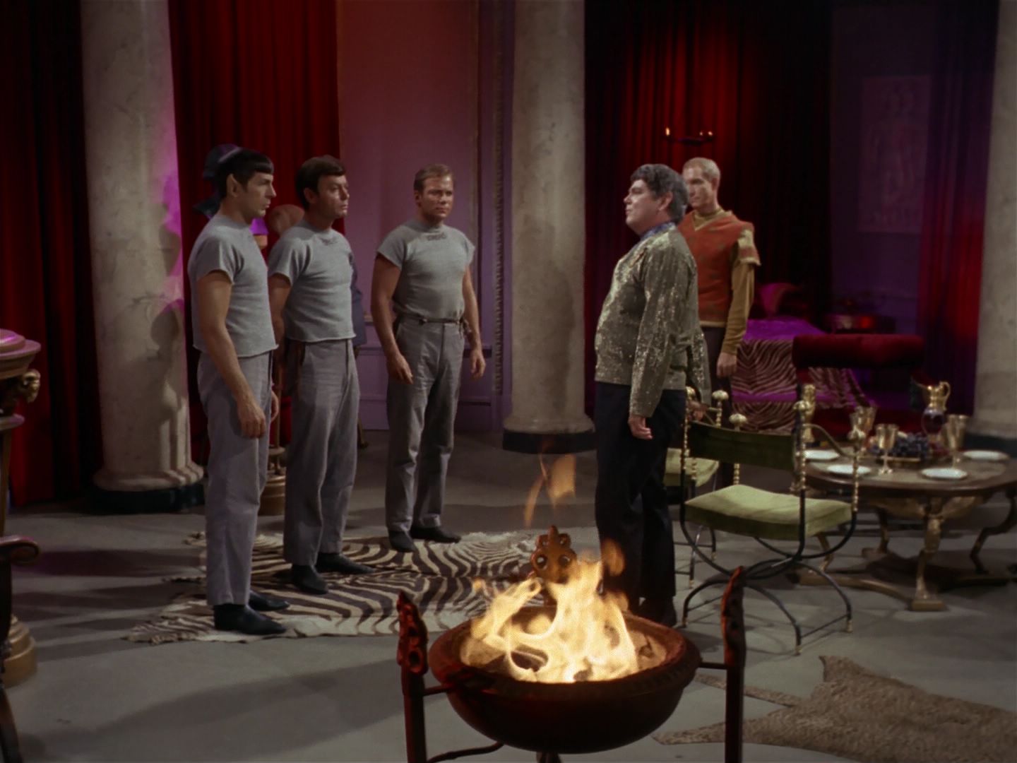 ariane179254_StarTrek_2x25_BreadAndCircuses_1498.jpg