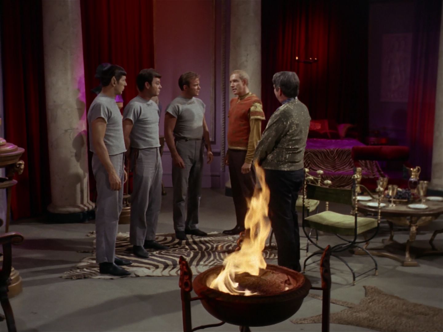 ariane179254_StarTrek_2x25_BreadAndCircuses_1506.jpg