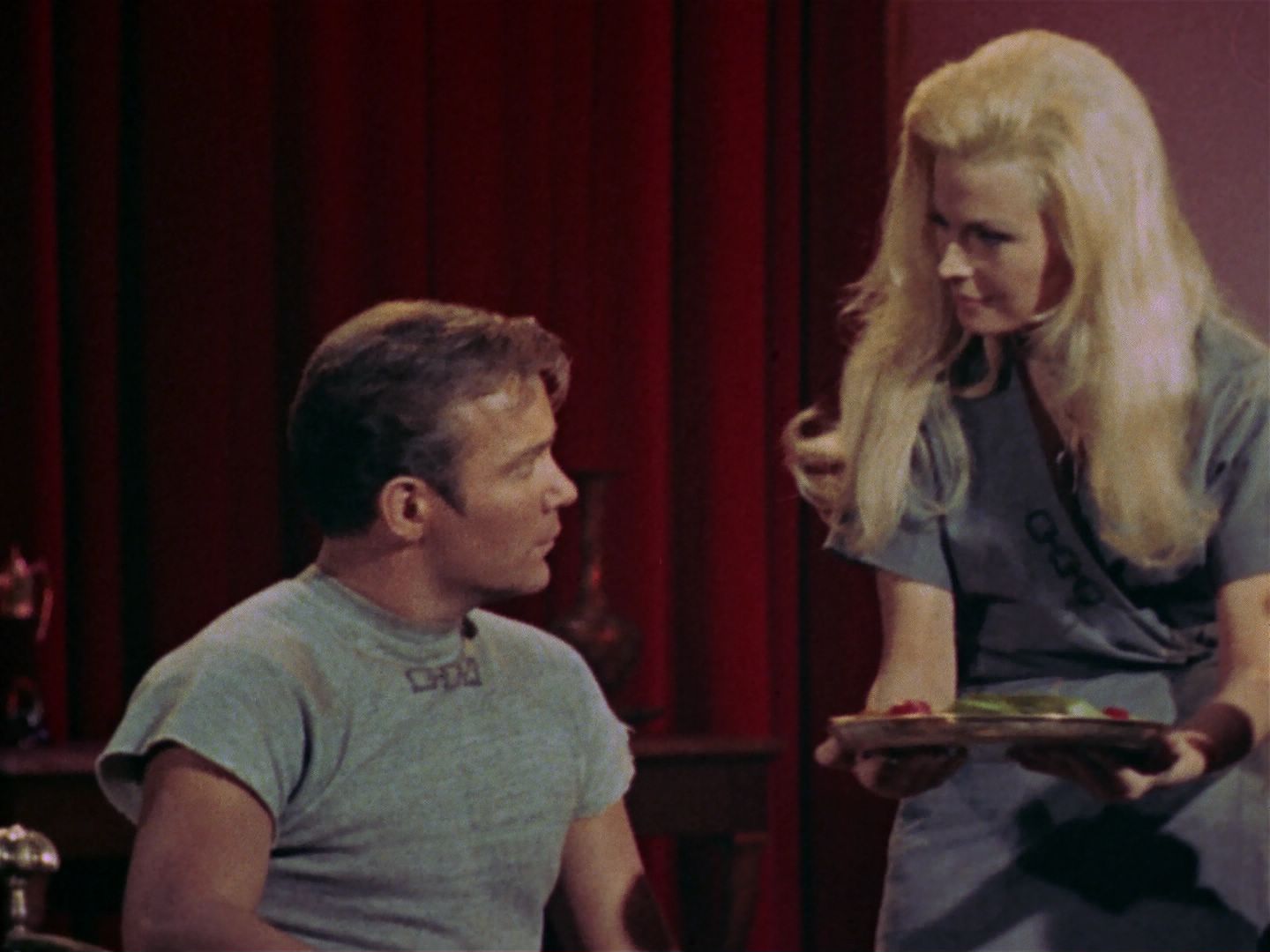 ariane179254_StarTrek_2x25_BreadAndCircuses_1532.jpg