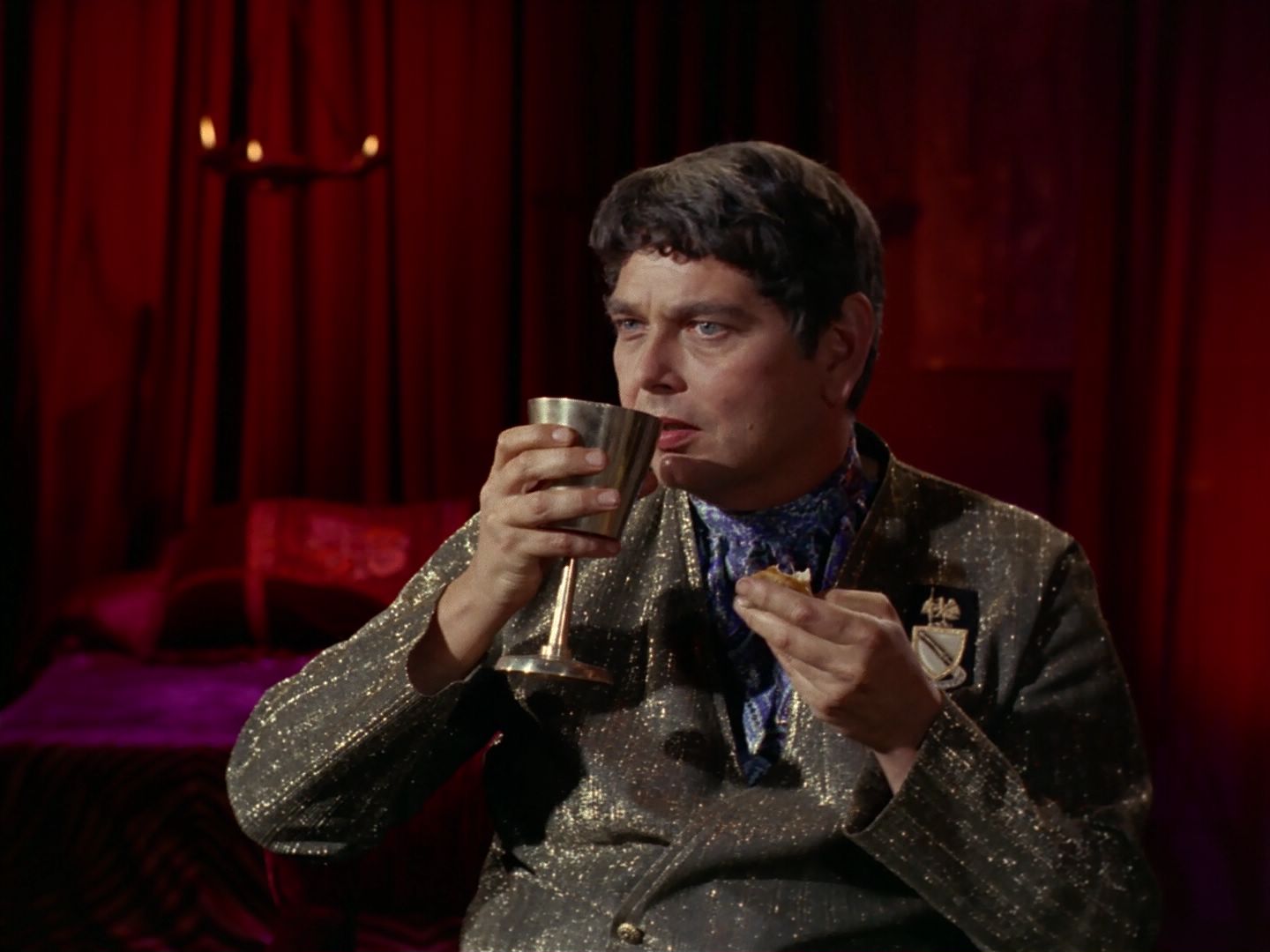 ariane179254_StarTrek_2x25_BreadAndCircuses_1563.jpg