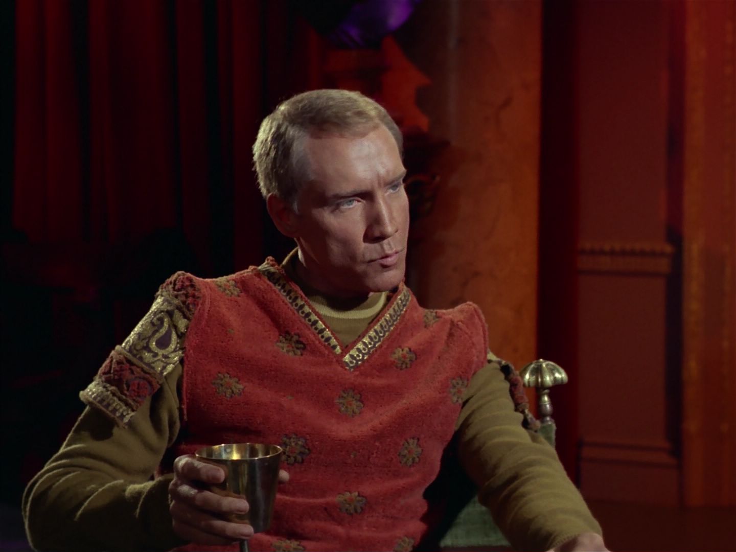 ariane179254_StarTrek_2x25_BreadAndCircuses_1585.jpg