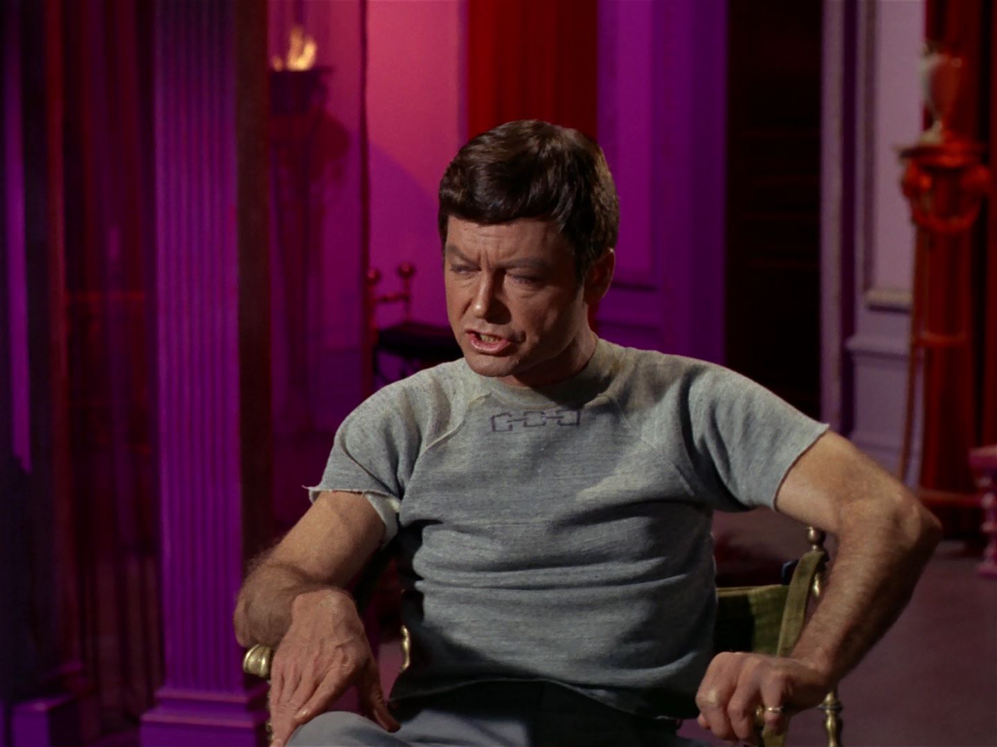 ariane179254_StarTrek_2x25_BreadAndCircuses_1629.jpg