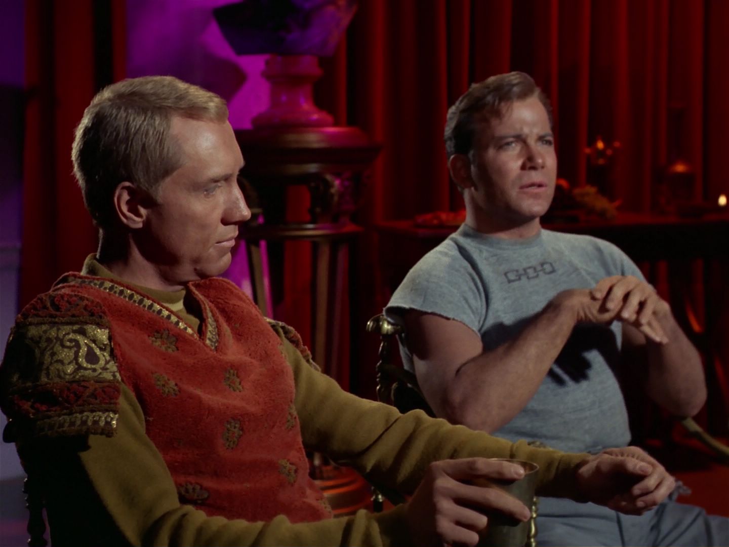 ariane179254_StarTrek_2x25_BreadAndCircuses_1653.jpg